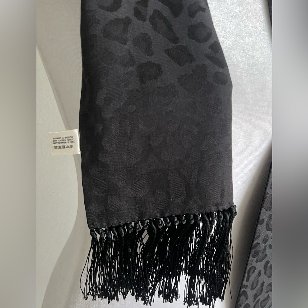 Saint Laurent Silk Black Leopard Patterned Opera Scarf with fringe - Picture 5 of 11